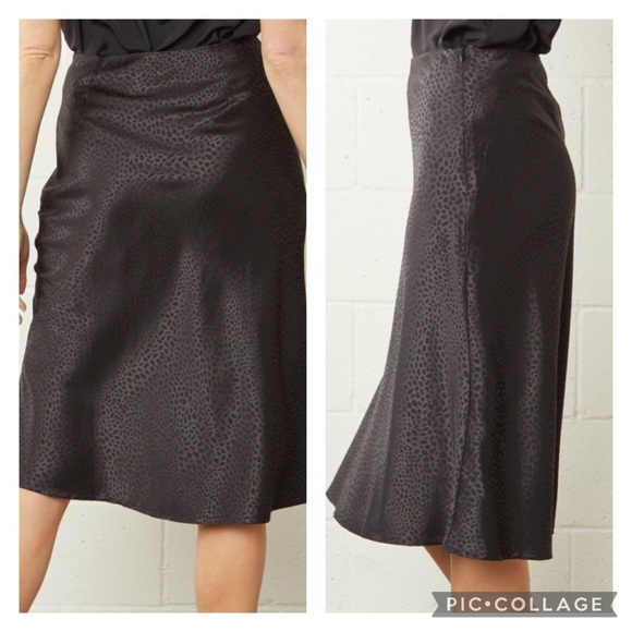 🐢Last 1🐢The LOLITIA Skirt - Picture 1 of 4